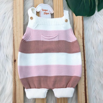 Jardineira Curta de Linha - Bolsinho e Listras Grossas OFF, Rosa e Rose Jardineira Curta de Linha - Bolsinho e Listras Grossas OFF, Rosa e Rose